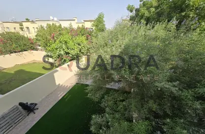 فيلا - 2 غرف نوم - 3 حمامات للايجار في الينابيع 15 - الينابيع - دبي