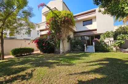 Villa - 4 Bedrooms - 6 Bathrooms for rent in Umm Suqeim 2 - Umm Suqeim - Dubai