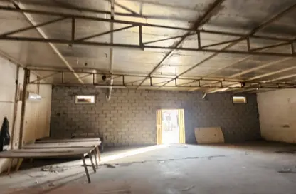 Warehouse - Studio - 2 Bathrooms for rent in Seih Al Uraibi - Ras Al Khaimah