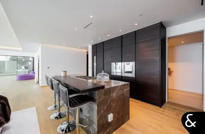 Apartment - 4 Bedrooms - 4 Bathrooms for sale in One at Palm Jumeirah - Palm Jumeirah - Dubai
