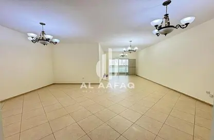 شقة - 3 غرف نوم - 4 حمامات للايجار في المجاز 3 - المجاز - الشارقة