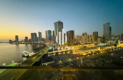 شقة - 2 غرف نوم - 4 حمامات للايجار في برج لا بلاج 2 - الممزر - الشارقة - الشارقة