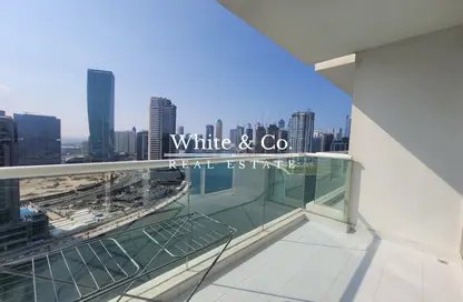 شقة - غرفة نوم - 2 حمامات للايجار في بريفه باي داماك (ايه) - داماك مايسون برايف - الخليج التجاري - دبي