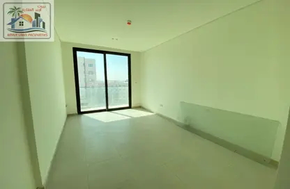 Apartment - 2 Bedrooms - 2 Bathrooms for rent in Muwailih Building - Muwaileh - Sharjah