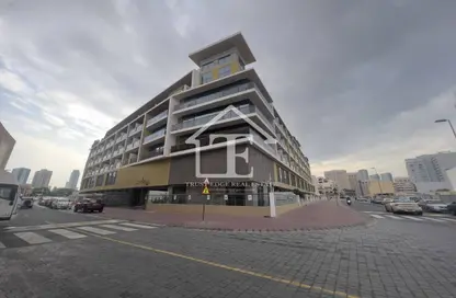 شقة - 1 حمام للايجار في كريستال مساكن - منطقة 11 - قرية جميرا الدائرية - دبي