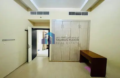 Apartment - 1 Bedroom - 1 Bathroom for rent in Makani Building - Al Muraqqabat - Deira - Dubai