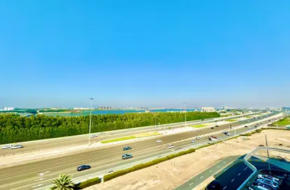 Apartment - 5 Bedrooms - 5 Bathrooms for rent in Ministries Complex - Khalifa Park - Eastern Road - Abu Dhabi