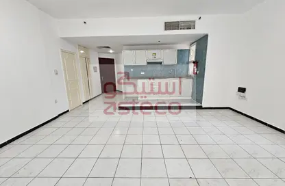 Apartment - 1 Bathroom for rent in Abu shagara - Sharjah