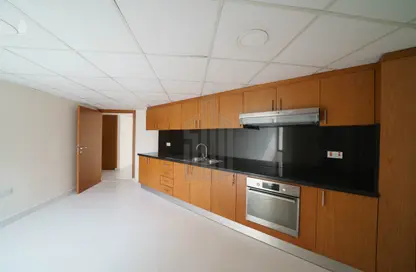 Apartment - 3 Bedrooms - 2 Bathrooms for rent in Silver Sands 1 - Mankhool - Bur Dubai - Dubai