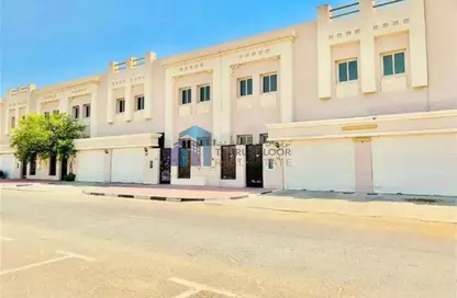 Villa - 3 Bedrooms - 3 Bathrooms for rent in Abu Hail Road - Abu Hail - Deira - Dubai