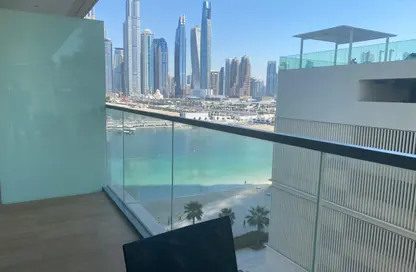 Apartment - 1 Bedroom - 2 Bathrooms for sale in Marina Vista - EMAAR Beachfront - Dubai Harbour - Dubai