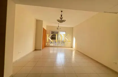 شقة - 1 حمام للايجار في جاردينيا 2 - حدائق الإمارات 1 - قرية الجميرا سركل - دبي