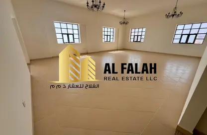 شقة - 4 غرف نوم - 6 حمامات للايجار في برج ماجيستيك - شارع التعاون - التعاون - الشارقة
