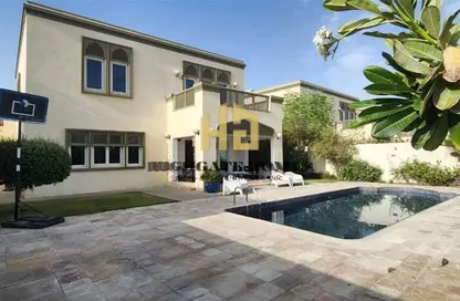 Villa - 3 Bedrooms - 4 Bathrooms for rent in Regional - Jumeirah Park - Dubai