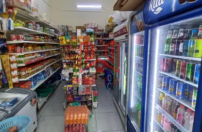 متجر - استوديو للايجار في منطقة حديقة الكرامة - الكرامة - دبي