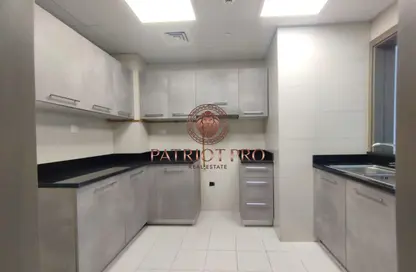 شقة - غرفة نوم - 2 حمامات للايجار في روز 10 - قرية الجميرا سركل - دبي