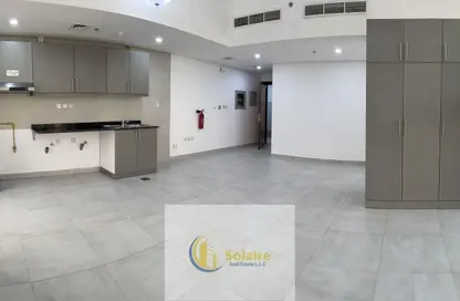 Apartment - Studio - 1 Bathroom for rent in Jumeirah Garden City - Al Satwa - Dubai