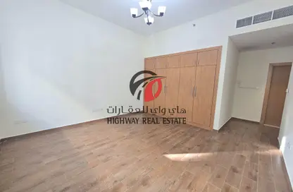 Apartment - 2 Bedrooms - 3 Bathrooms for rent in Dubai Star Building - Al Nahda 1 - Al Nahda - Dubai
