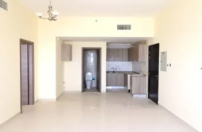 Apartment - 1 Bedroom - 1 Bathroom for rent in Al Falak Residence - Dubai Silicon Oasis - Dubai