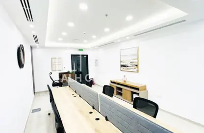 مكتب - استوديو للايجار في برج تماني - الخليج التجاري - دبي