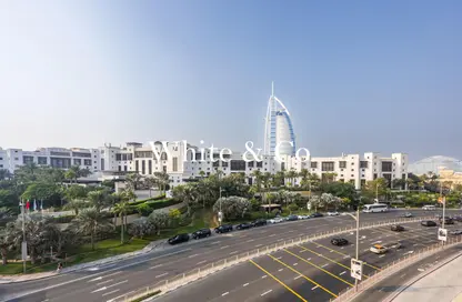 Apartment - 4 Bedrooms - 6 Bathrooms for sale in Lamtara 3 - Madinat Jumeirah Living - Umm Suqeim - Dubai