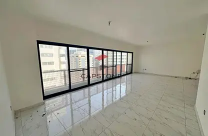 Apartment - 3 Bedrooms - 4 Bathrooms for rent in Tourist Club Area - Abu Dhabi