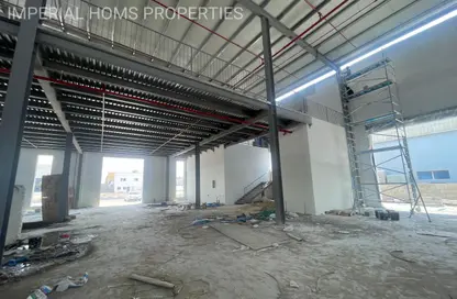 Warehouse - Studio - 3 Bathrooms for rent in Umm Al Thuoob - Umm Al Quwain