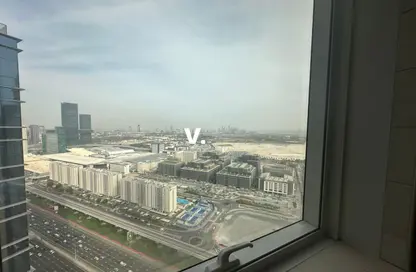 Apartment - 2 Bedrooms - 3 Bathrooms for rent in Blue Tower - Sheikh Zayed Road - Dubai