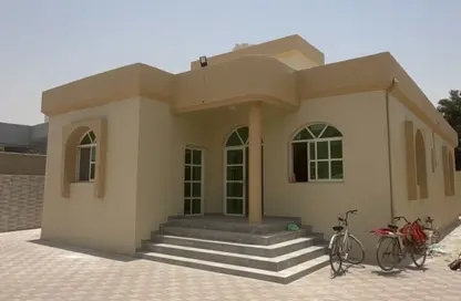 نصف طابق - 4 غرف نوم - 3 حمامات للايجار في 3  الروضة - الروضة - عجمان