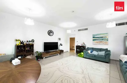 Apartment - 2 Bedrooms - 3 Bathrooms for sale in Marina Pinnacle - Dubai Marina - Dubai