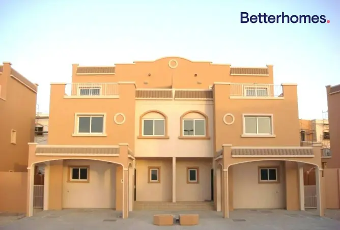 Villa - 4 Bedrooms - 5 Bathrooms for sale in Mediterranean Style - Al Reef Villas - Al Reef - Abu Dhabi