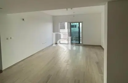 Apartment - 2 Bedrooms - 2 Bathrooms for sale in Waters Edge - Yas Island - Abu Dhabi