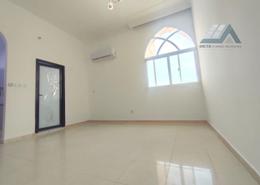 Studio - 1 bathroom for rent in Al Qubaisat - Al Mushrif - Abu Dhabi