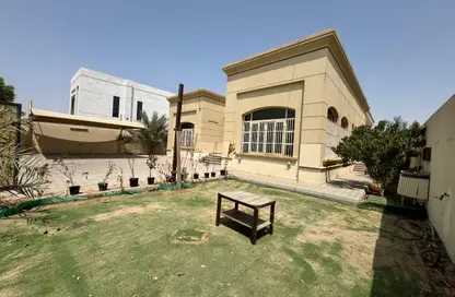 Villa - 2 Bedrooms - 4 Bathrooms for rent in Al Rahmaniya 1 - Al Rahmaniya - Sharjah