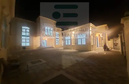 صورة لـ مبنى خارجي فيلا - 5 غرف نوم - 5 حمامات للايجار في مدينة الرياض - أبوظبي ، صورة رقم 1