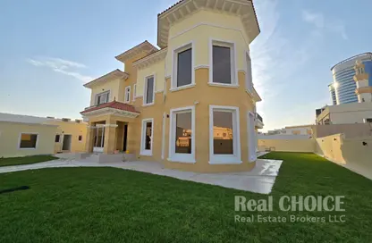 Villa - 5 Bedrooms - 7+ Bathrooms for rent in Mankhool - Bur Dubai - Dubai
