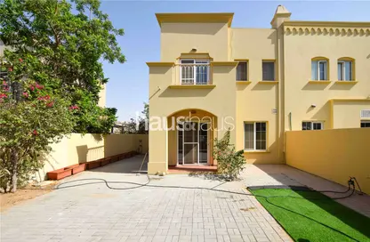 فيلا - 2 غرف نوم - 3 حمامات للبيع في الينابيع 10 - الينابيع - دبي