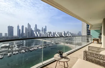 Apartment - 2 Bedrooms - 2 Bathrooms for sale in Marina Vista - EMAAR Beachfront - Dubai Harbour - Dubai