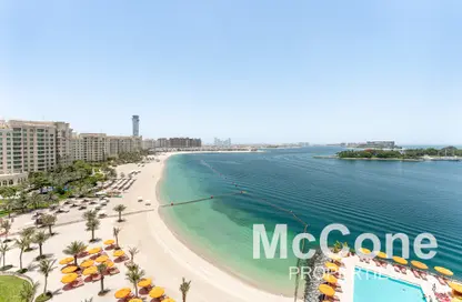 Apartment - 1 Bedroom - 2 Bathrooms for rent in Azure Residences - Palm Jumeirah - Dubai