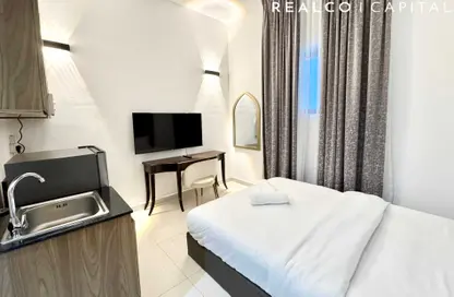 Apartment - Studio - 1 Bathroom for rent in Al Manara Building - Sheikh Zayed Road - Dubai