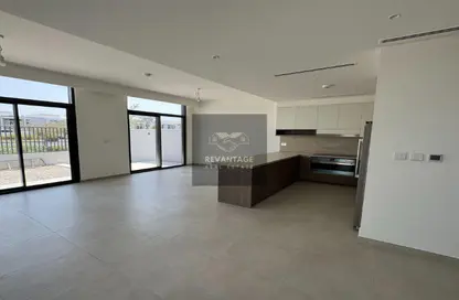 Townhouse - 4 Bedrooms - 5 Bathrooms for rent in Mudon Al Ranim 1 - Mudon - Dubai