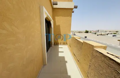شقة - 3 غرف نوم - 4 حمامات للايجار في بيدا بن عمار - اشارج - العين