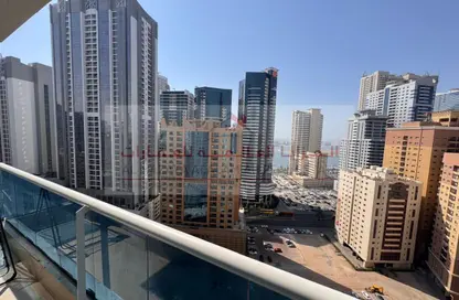 شقة - 2 غرف نوم - 3 حمامات للايجار في برج منازل 5 - شارع التعاون - التعاون - الشارقة