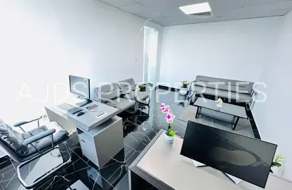مكتب - استوديو - 1 حمام للايجار في فاطمه محمد احمد بن سليمان - الرفاعة - بر دبي - دبي