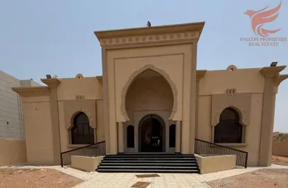 فيلا - 4 غرف نوم - 4 حمامات للايجار في الرفاع - رأس الخيمة