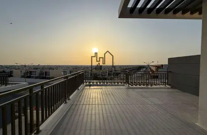 تاون هاوس - 3 غرف نوم - 3 حمامات للبيع في 2 فيكتوريا - فيكتوريا - داماك هيلز 2 - دبي