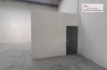 Warehouse - Studio - 1 Bathroom for rent in Mussafah Industrial Area - Mussafah - Abu Dhabi