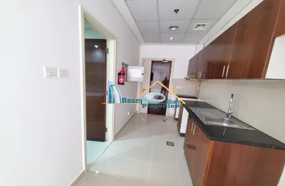 Apartment - 1 Bedroom - 1 Bathroom for rent in Nova Tower - Dubai Silicon Oasis - Dubai