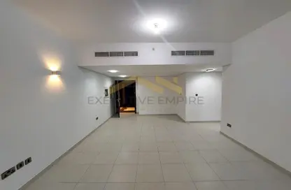 Empty Room image for: Apartment - 1 Bedroom - 1 Bathroom for rent in Zig Zag Building - Tourist Club Area - Abu Dhabi, Image 1