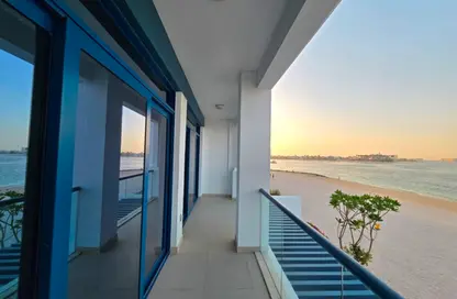 Villa - 5 Bedrooms - 6 Bathrooms for rent in Palma Residences - Palm Jumeirah - Dubai
